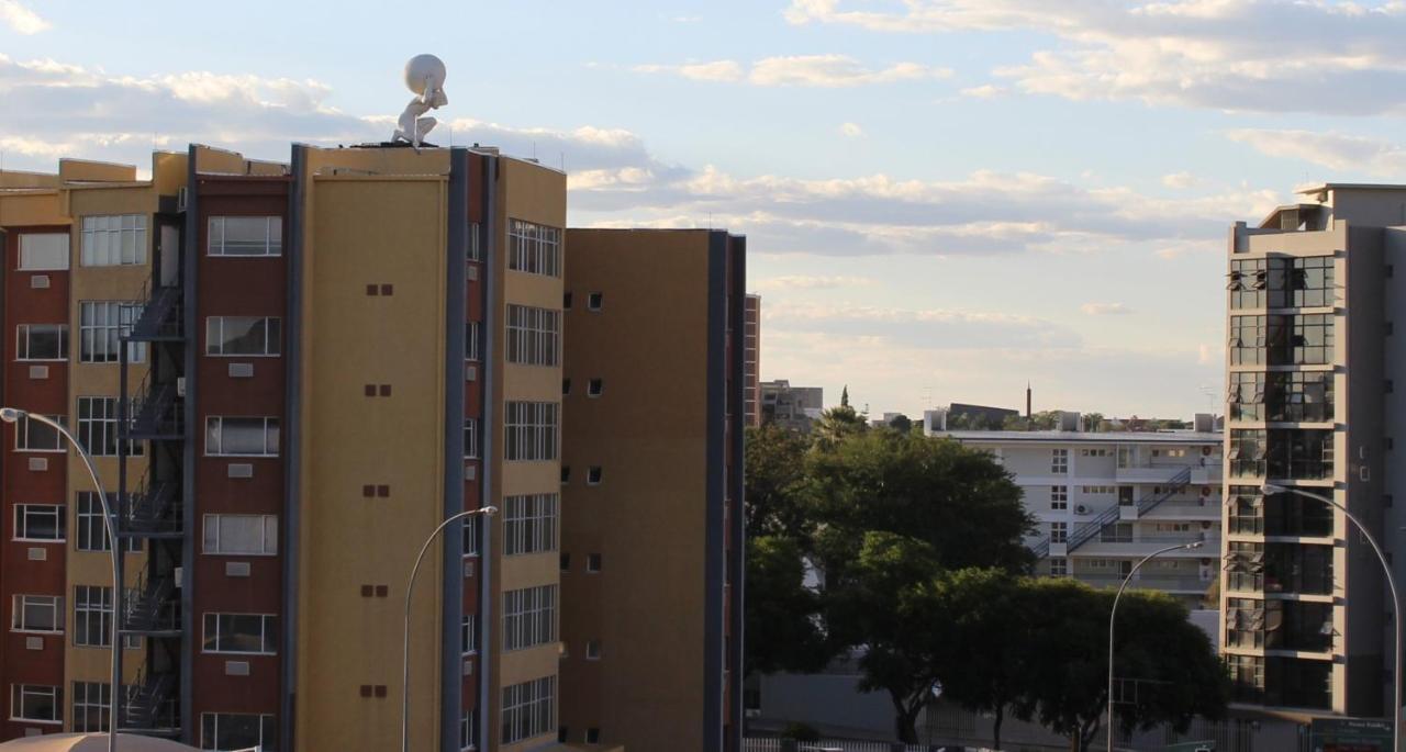 Abigail'S Studio Apartment @ Trift Tower Windhoek Exterior photo