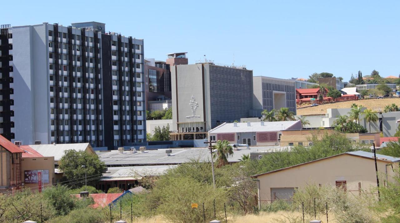 Abigail'S Studio Apartment @ Trift Tower Windhoek Exterior photo