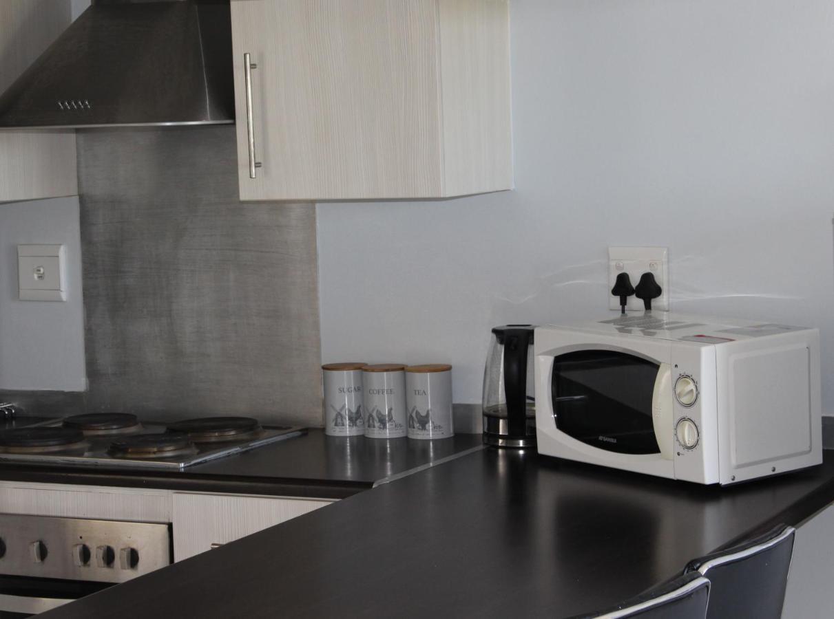 Abigail'S Studio Apartment @ Trift Tower Windhoek Exterior photo